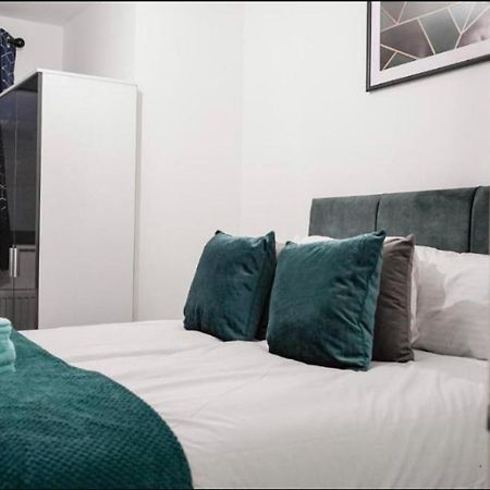 Two Bedrooms, Two Bath, Up To 3 Beds 1 Sofa - Slough Windsor Legoland Exterior foto