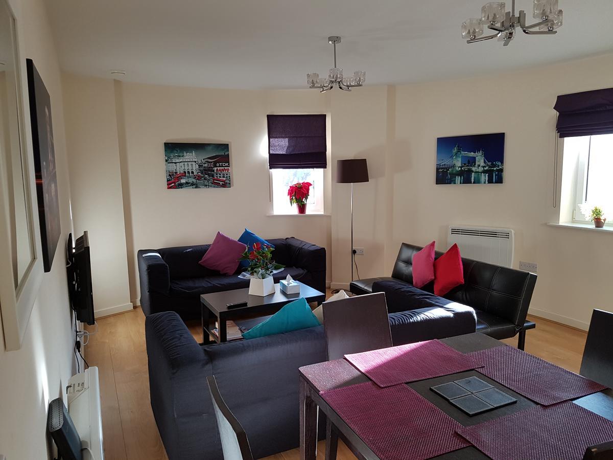 Two Bedrooms, Two Bath, Up To 3 Beds 1 Sofa - Slough Windsor Legoland Exterior foto