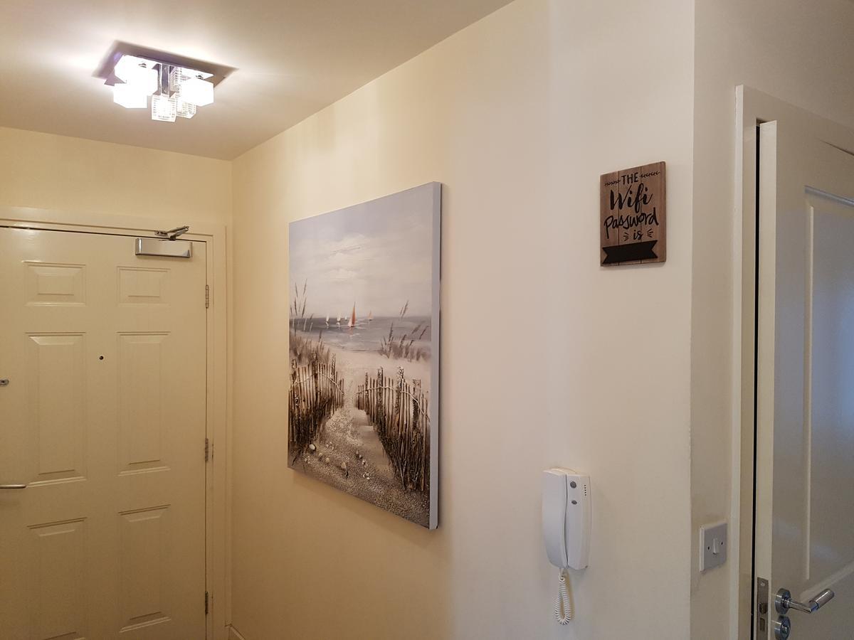 Two Bedrooms, Two Bath, Up To 3 Beds 1 Sofa - Slough Windsor Legoland Exterior foto